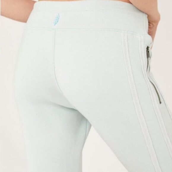 NWT Free People Far Out Jogger Green Size XS Stripe New With Tags Boho Mint Pant - Picture 6 of 6